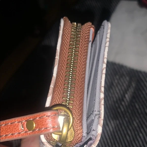 NWOT!! Fossil Brown and Cream Geometric Wallet - Picture 7 of 7